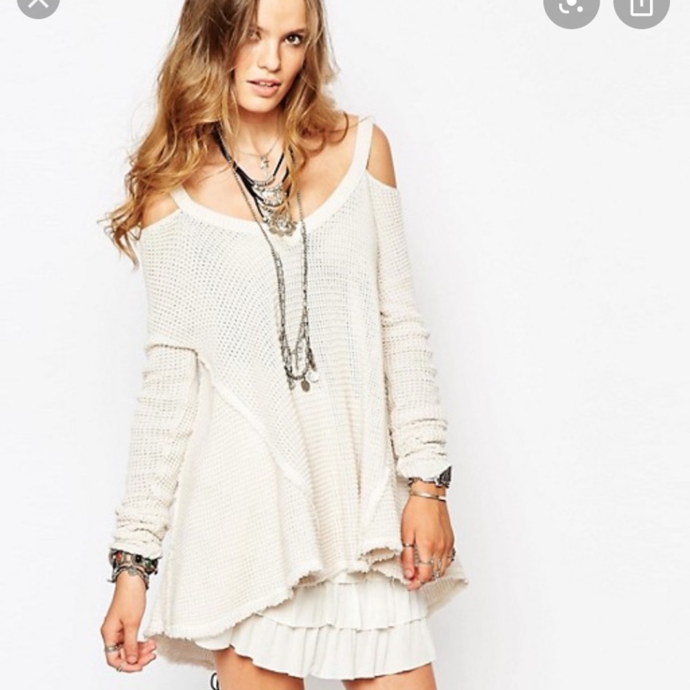 Free People Moonshine Vneck Cold shoulder sweater